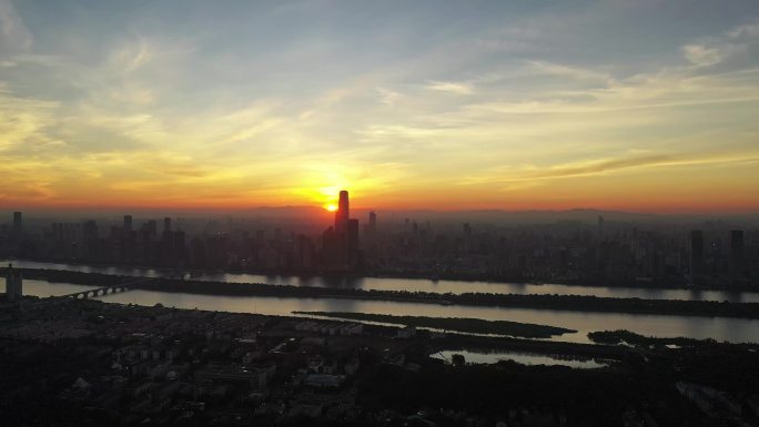 长沙湘江特色落日剪影航拍 长沙城市全景