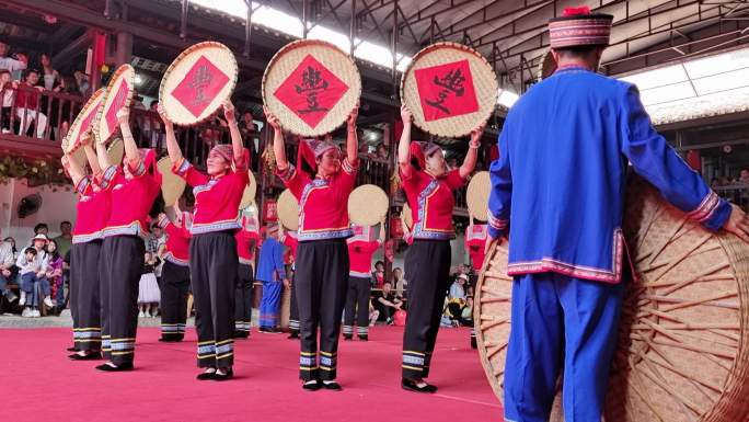 瑶族舞蹈丰收舞少数民族歌舞表演乡村旅游