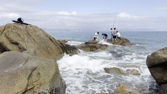 海边钓鱼