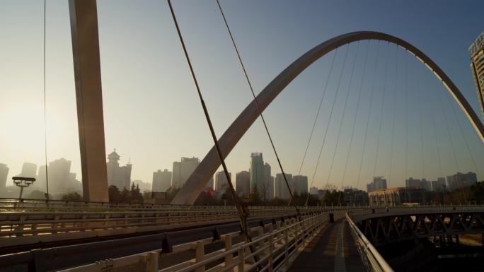早晨城市风光桥梁