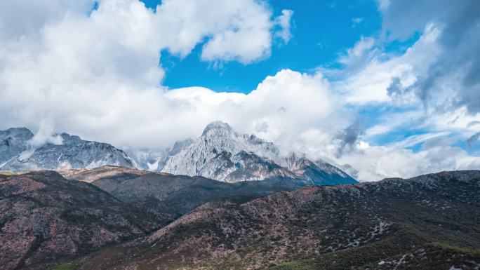 云南丽江玉龙雪山航拍延时