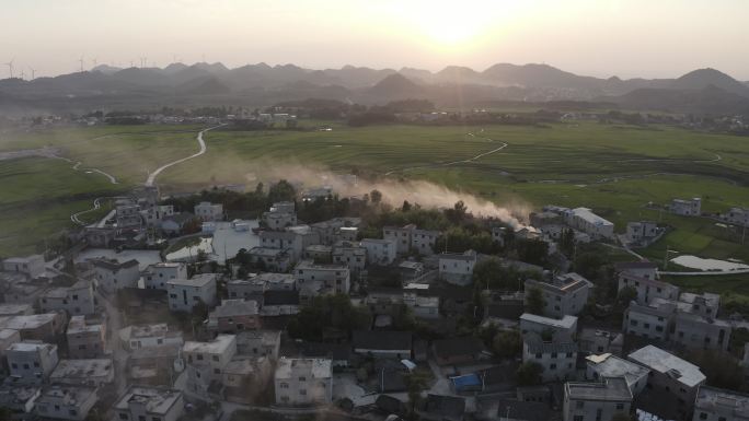 贵阳 高坡 傍晚夕阳农村 炊烟渺渺