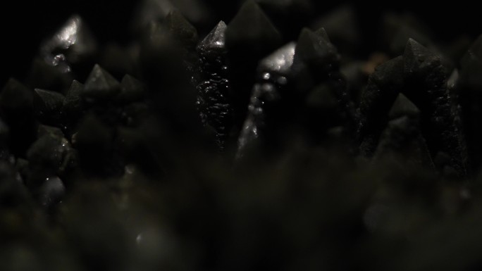 黑柱状水晶