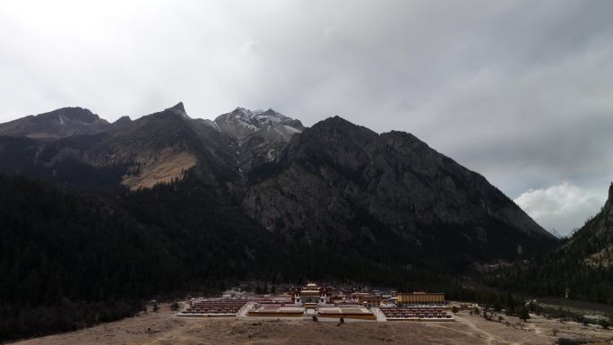 冷古寺 新寺庙寺庙和大山