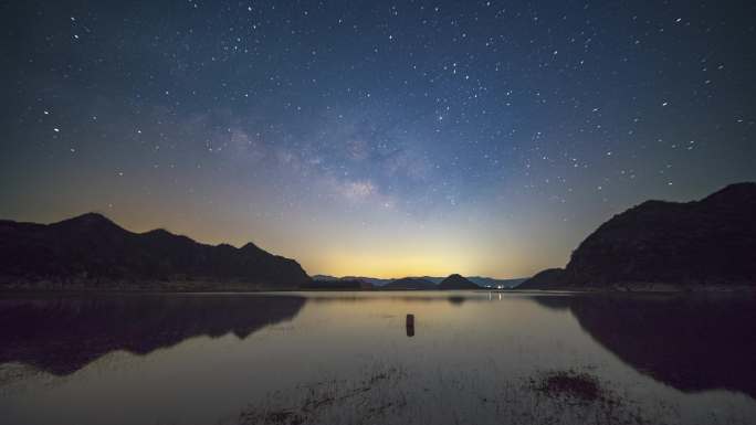 8K云南海峰湿地银河星空