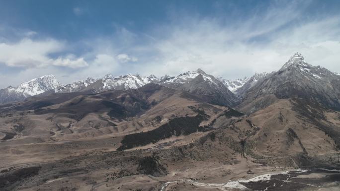 山川雪山松树山脉延时