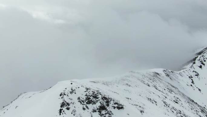 飞跃雪山0