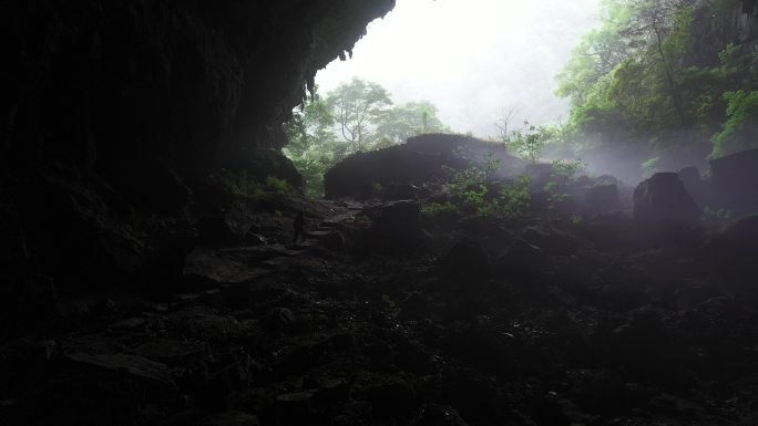 洞穴探险素材实拍