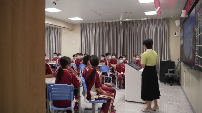 课堂 上课 学生 导师 老师 教育 学习