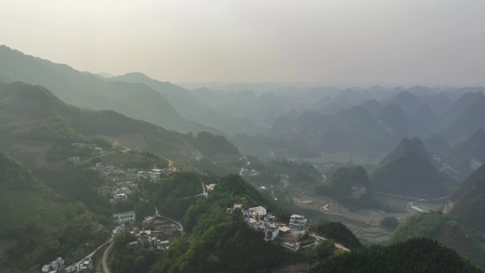 4K航拍贵州群山清晨风景