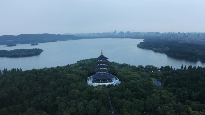 意境烟雨杭州西湖雨景