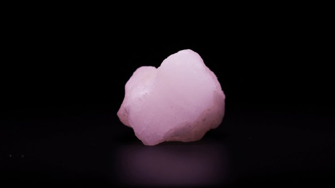 粉红文石矿石标本