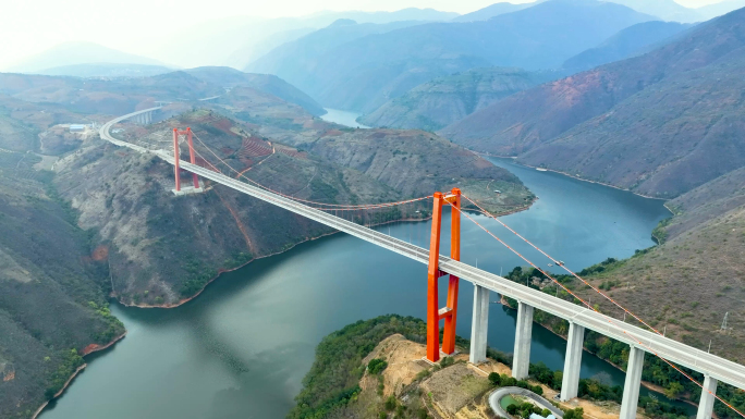 云南红河大桥呈元高速