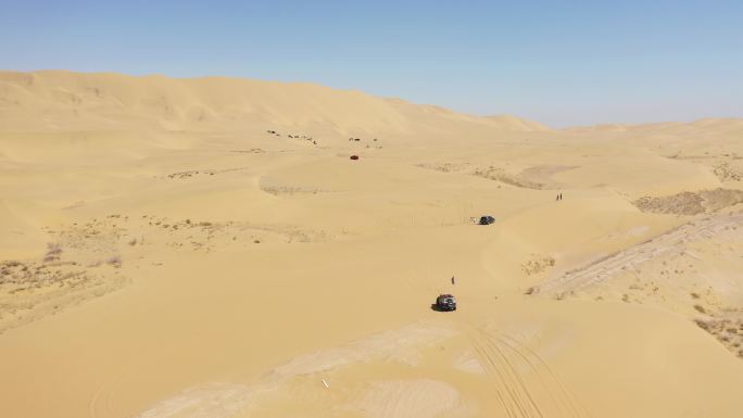 铁骑车辆进入内蒙古乌海沙漠