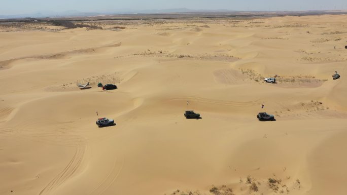 铁骑车辆进入内蒙古乌海沙漠