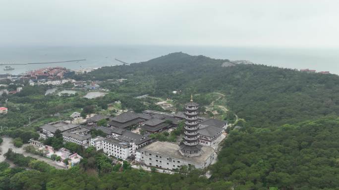 航拍北海冠头岭普度寺