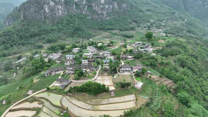 航拍四川的小山村