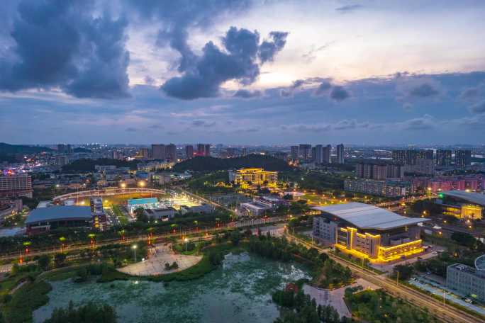 中山火炬开发区中山港傍晚夜景延时_1