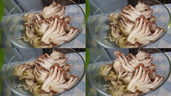浸泡蘑菇洗蘑菇 (3)