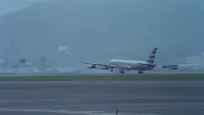 70年代的香港飞机场影像