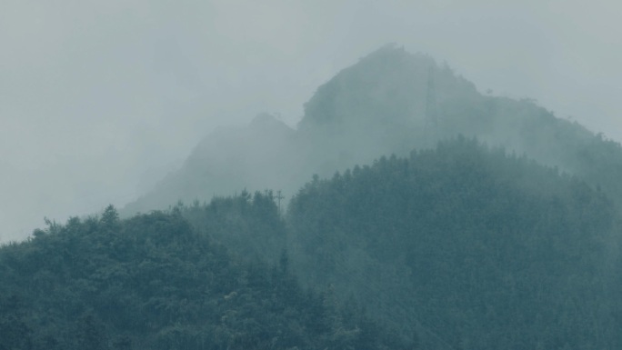 山间云海