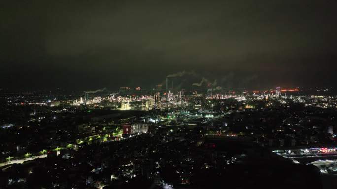 广东茂名油城化工油厂夜景航拍