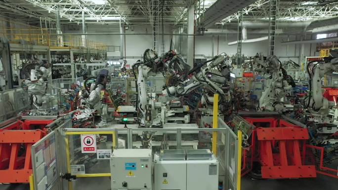 智能汽车机械臂装配线机器人焊接组装汽车