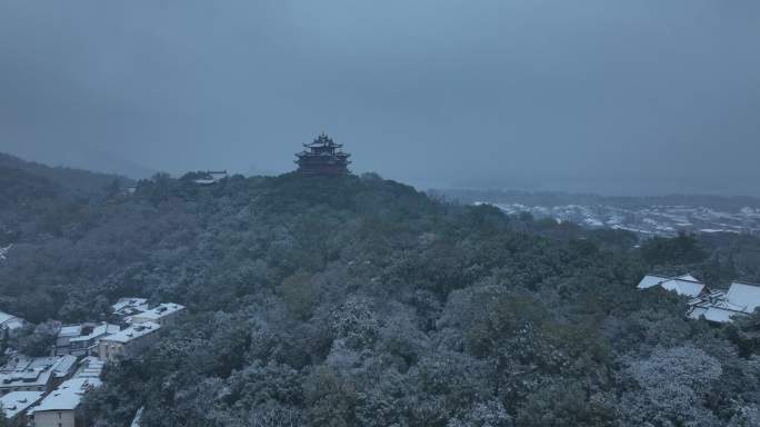 下雪望仙阁