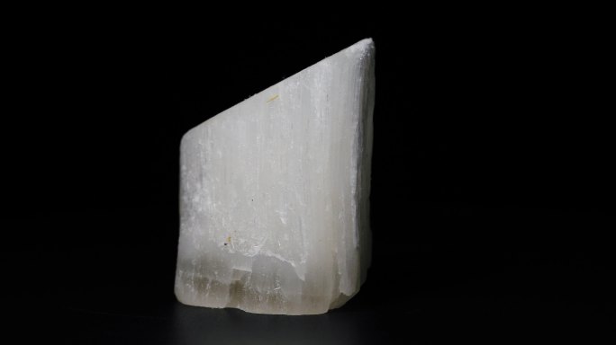 天然石膏矿石标本