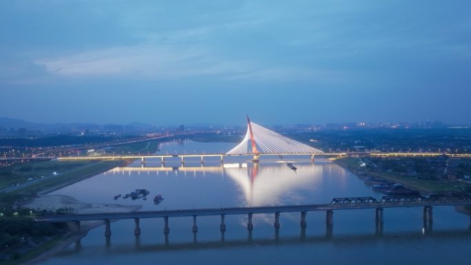 南昌英雄大桥航拍赣江夜景