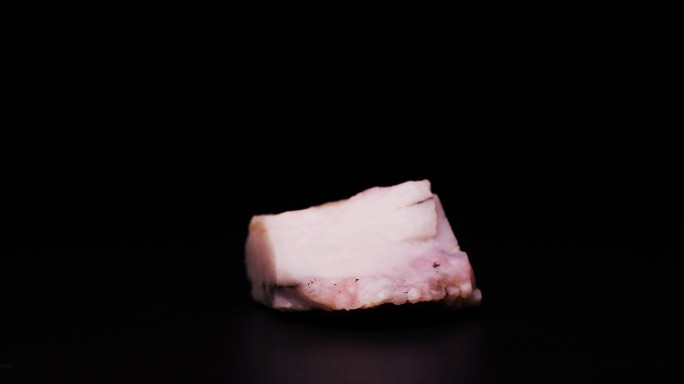 粉红澳宝矿石标本