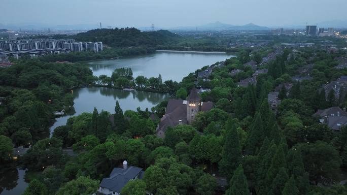 航拍高档住宅别墅夜景