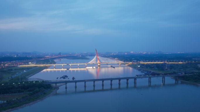 南昌英雄大桥航拍赣江夜景