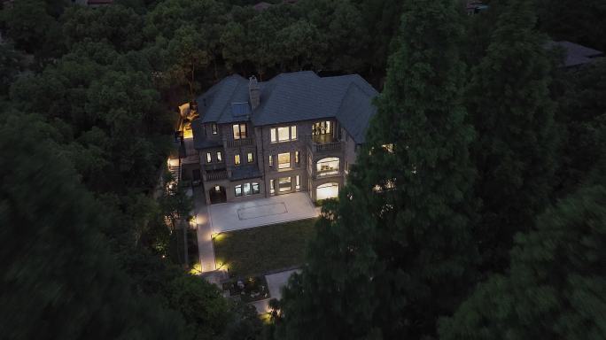 航拍高档住宅别墅夜景
