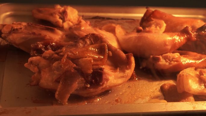 烤箱中的烧鸡烧烤鸡肉 (2)