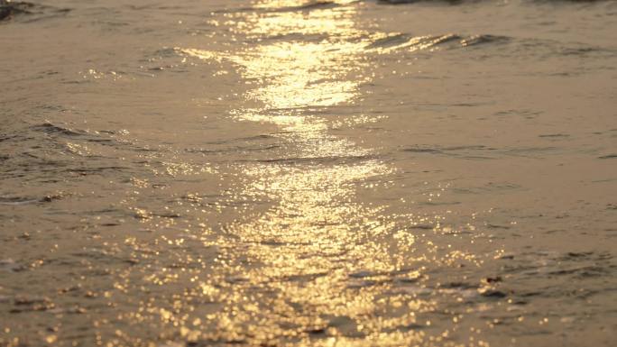 唯美浪漫海面水面日出日落波光粼粼