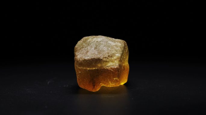 黄萤石矿石标本