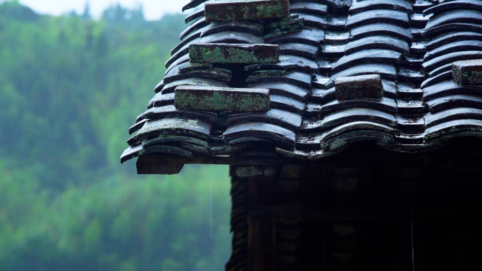 下雨天的漳州云水谣景色和民宿