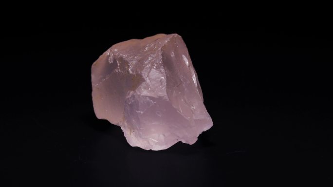 粉晶矿石标本