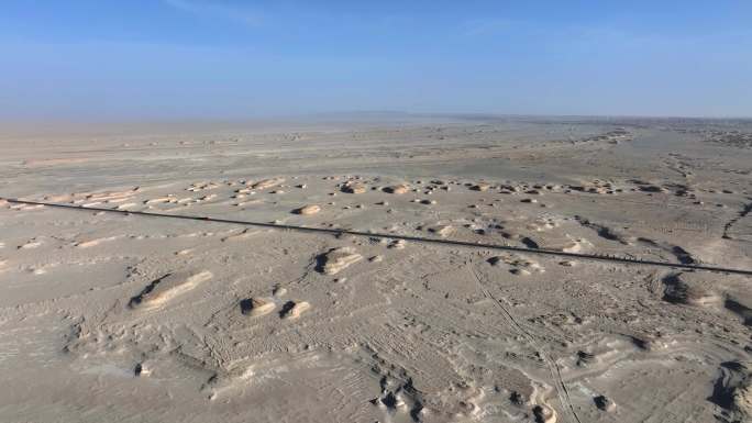 戈壁沙漠 雅丹地貌 火星地貌 公路