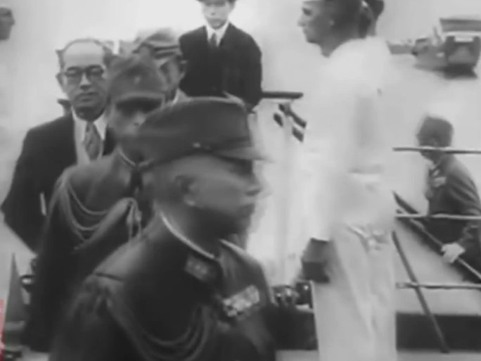 日本受降仪式 麦克阿瑟 宣读投降命令