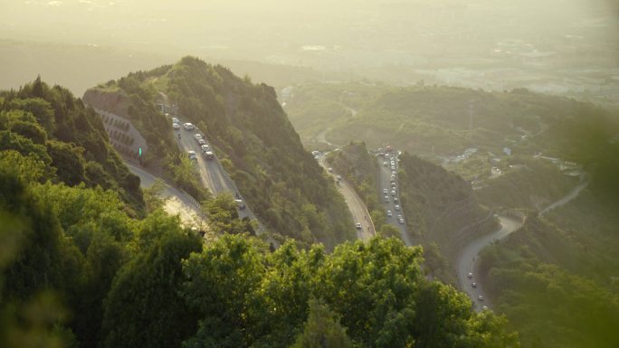 【4K电影机拍摄】夕阳下的最美环山公路