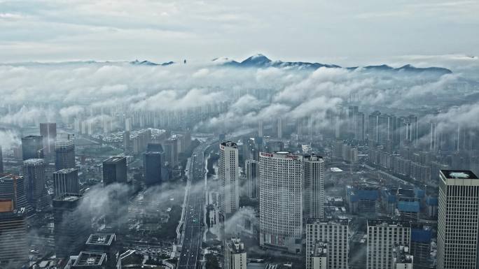 航拍杭州临平雨后云海