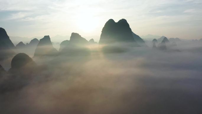 桂林山水仙境云海