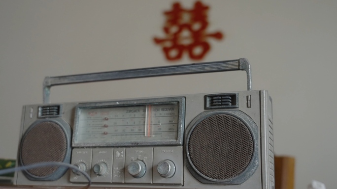 老式收音机古董老旧物件结婚贺礼解放时期