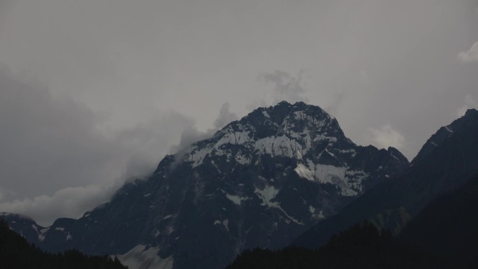 西藏雪山延时摄影