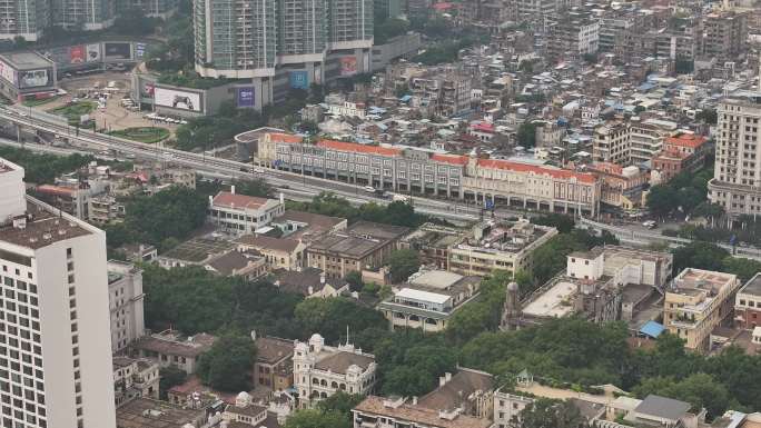 航拍广州沙面六二三马路清平市场全貌