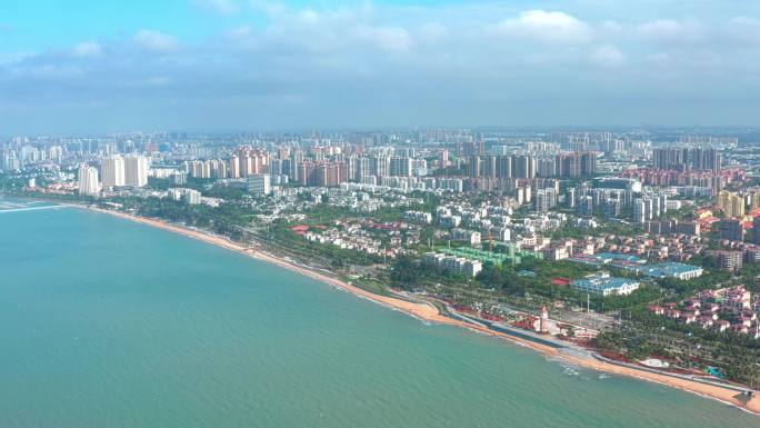 海口西海岸海滩观海台蓝天椰树白云大海4k