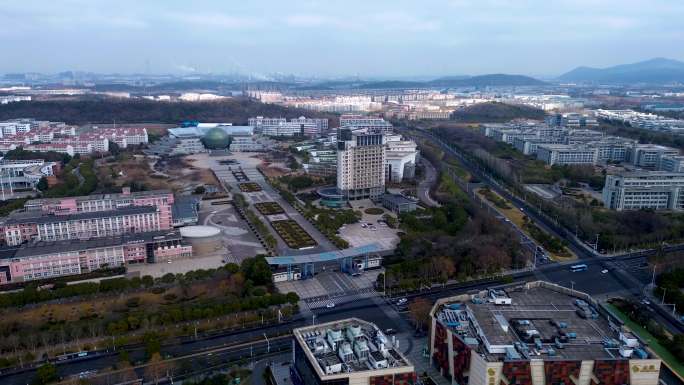 南京 栖霞区文苑路 南京财经大学