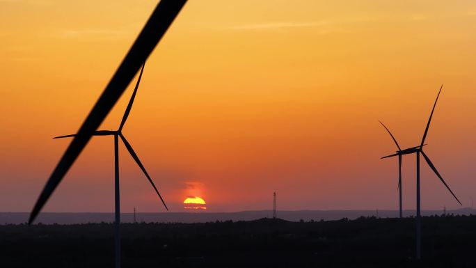 风力发电机 清洁能源 大风车 夕阳 零碳
